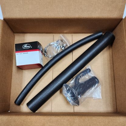 TITAN FUEL 17+ FORD 350-550 UNV FILLER NK FIT - 9900025