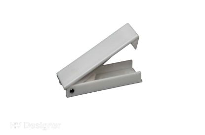 RV DESIGNER 2PK BAGGAGE DOOR CATCH- W - E212