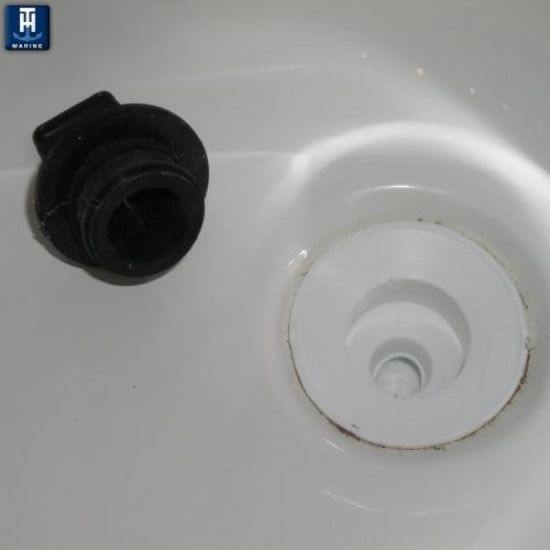 T-H MARINE 1 1/2' VINYL PUSH PLUG - PP150DP