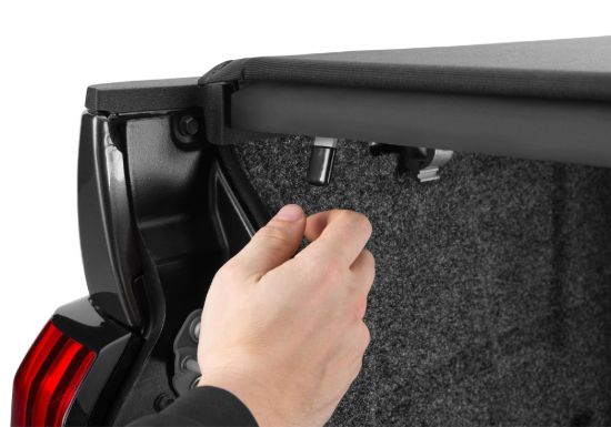 TRUXEDO TOYOTA TUNDRA; WITH DECK RAIL SYSTE - 1464301