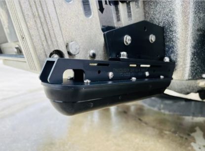 TRANSDUCER L BRACKET FOR BOB S 8  & 10  JACK P - LBBM6810
