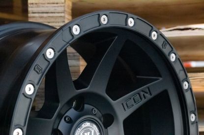 Picture of ICON Alloys Wheel Rim Guard - 192050